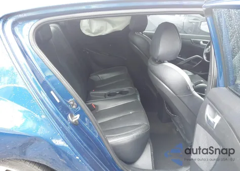 2016 Hyundai Veloster Turbo z USA, uszkodzony, nr VIN KMHTC6AE5GU255761